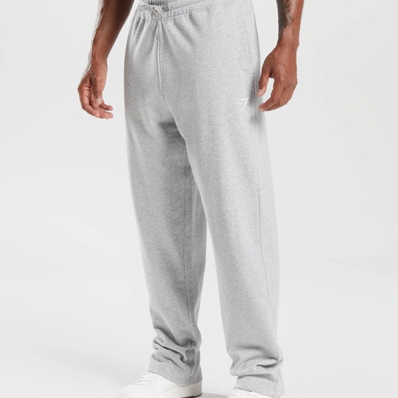 Gymshark Other - GYMSHARK ESSENTIAL CREST STRAIGHT LEG JOGGERS
Regular Fit Light Grey Marl L NWT